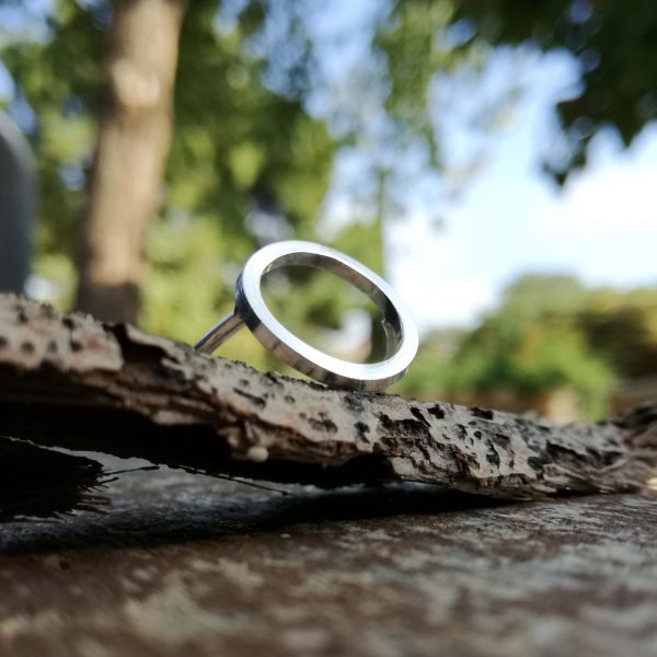 Anillo de plata círculo