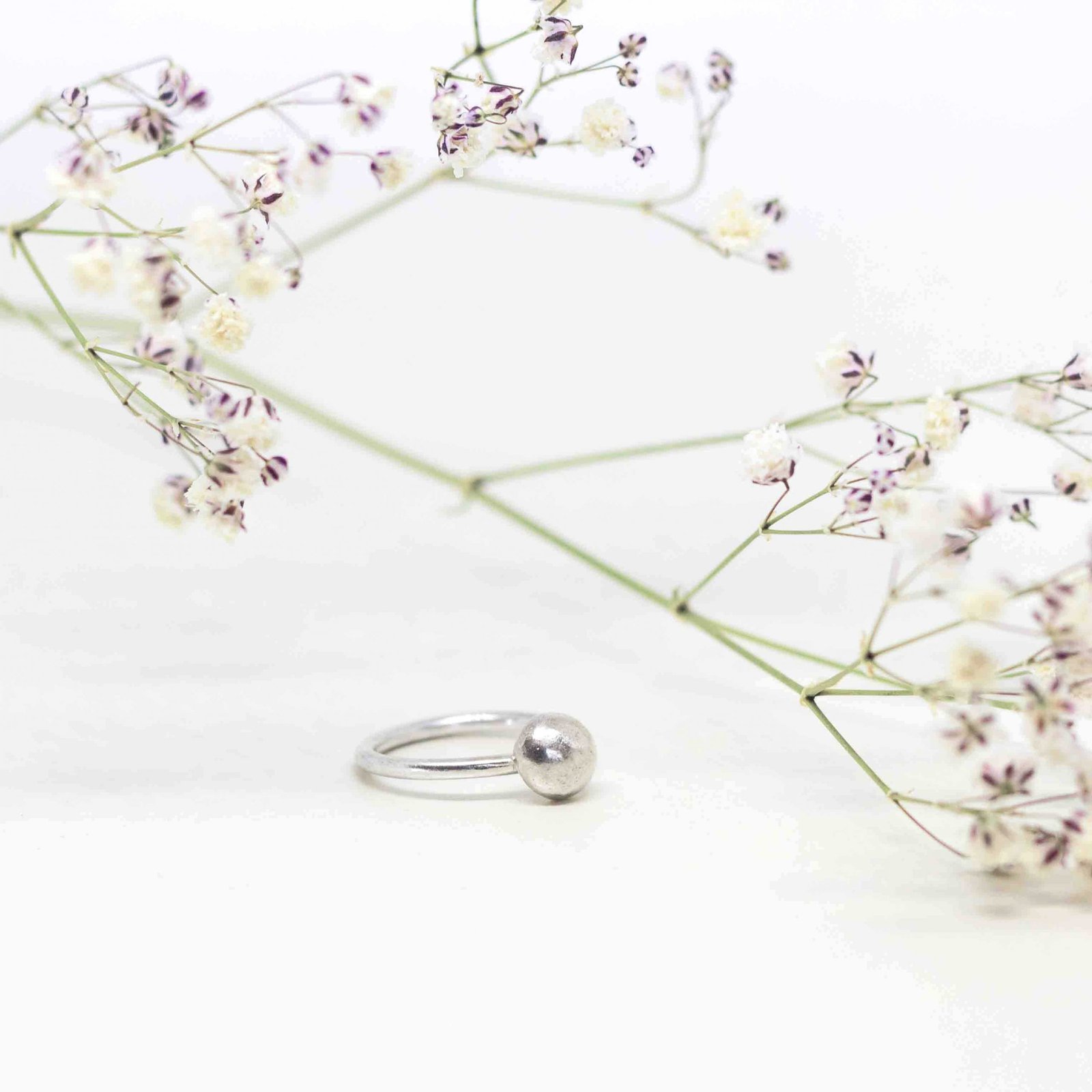 Anillo gota de plata