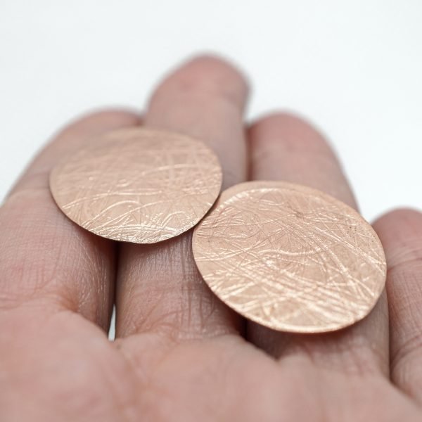 Pendientes de cobre grabados
