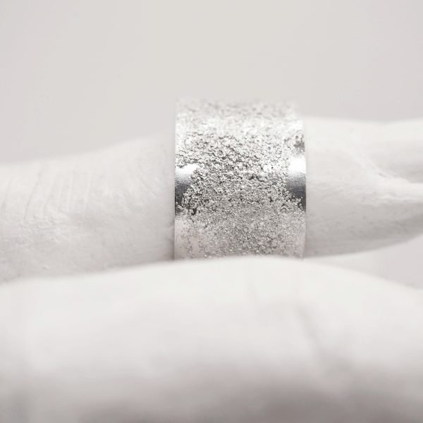 Anillo textura plata